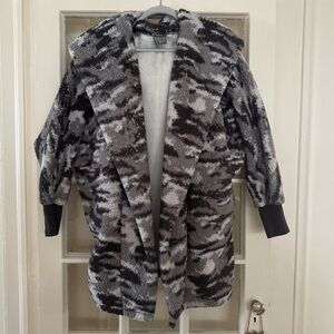 GILI Camo hooded fleece coat